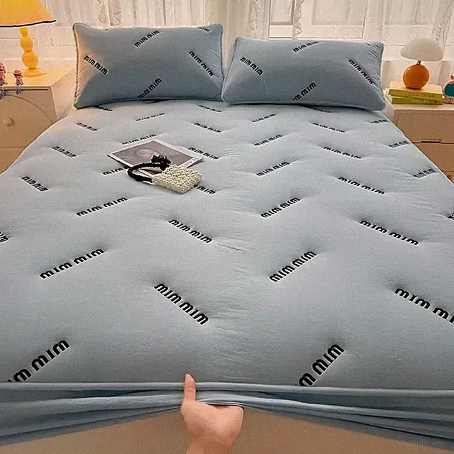 1 Pc Quilted Mattress Cover Letter Embroidery Bed Cover Mattress Protector